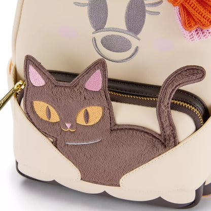 Cat-shaped pouch on a Minnie Mouse mini Bakcpack

